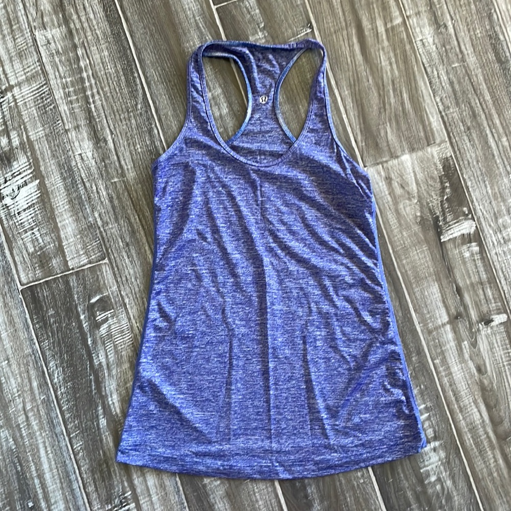 Lululemon tank in excellent condition